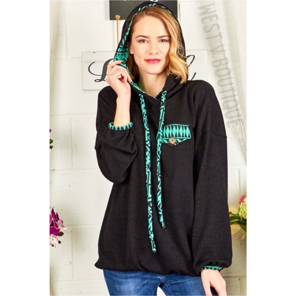 NWT Women’s Hooded Aztec Print Sweatshirt